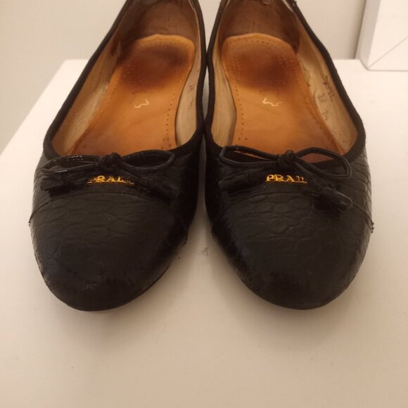 Prada Women's Black Ballet Flat Size 6.5 - Picture 6 of 8